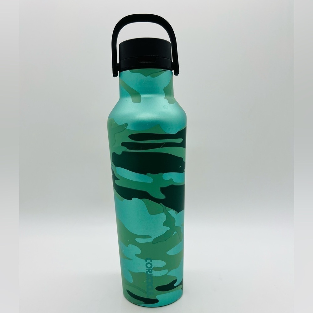 CORKCICLE CAMOUFLAGE 20 OUNCE FLIP LID CANTEEN